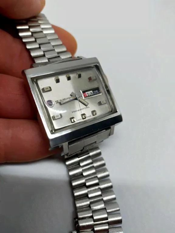 Часы Rado Manhattan